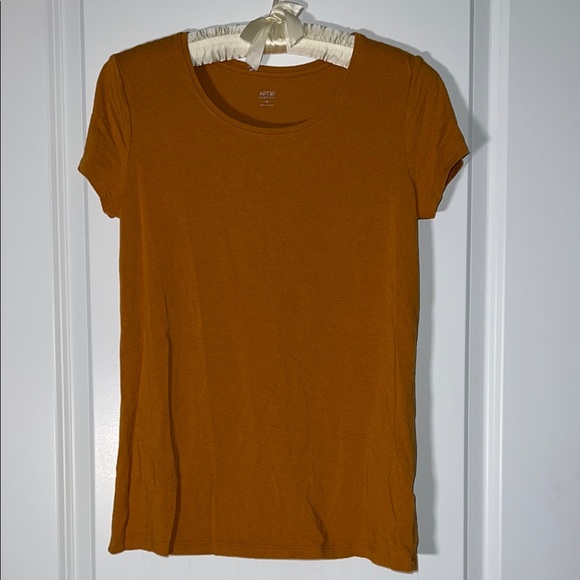 Apt. 9 Tops - 🐶Apt. 9 Women's short sleeve Top 🐶